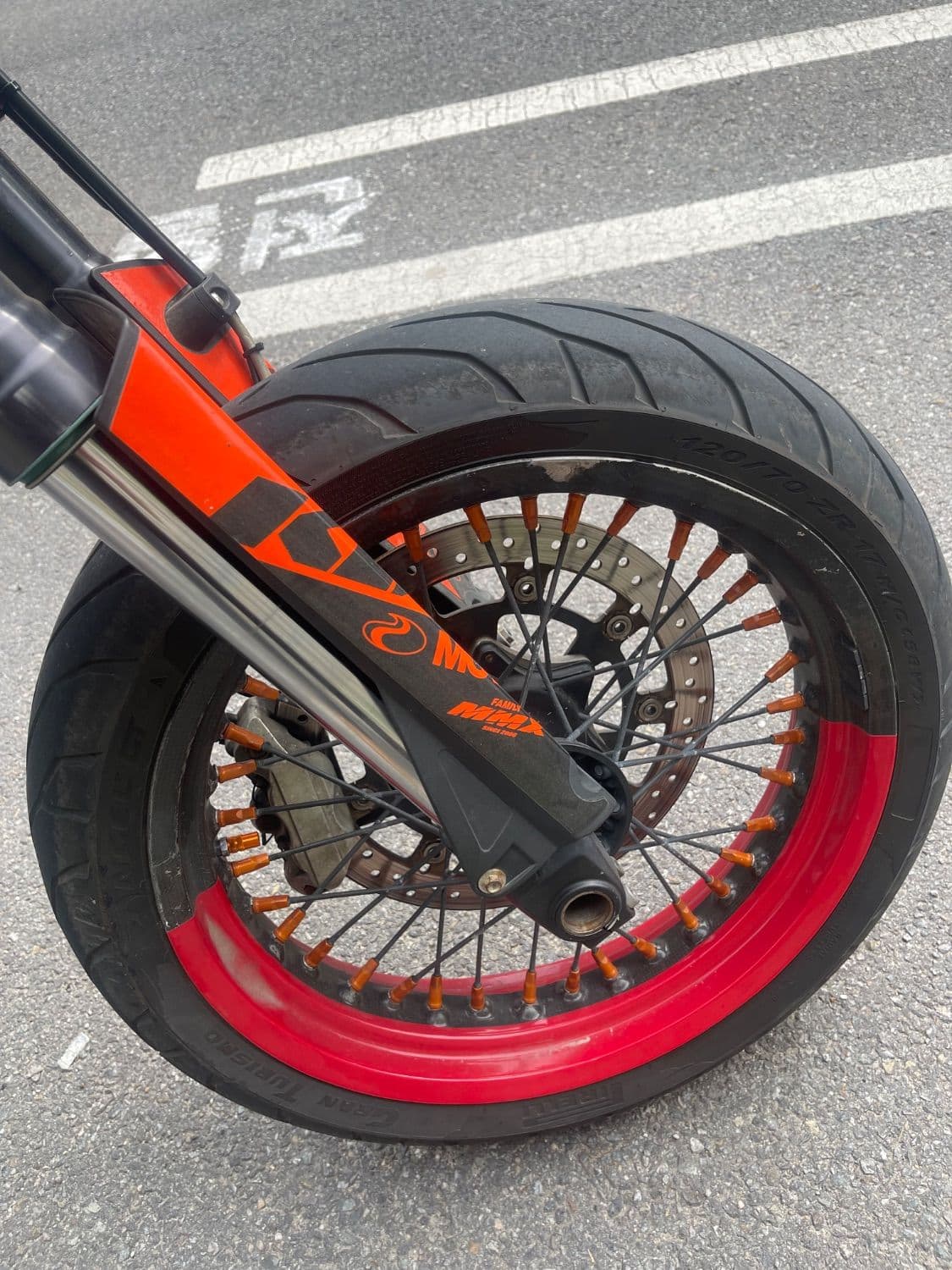 KTM 690 SMC 9