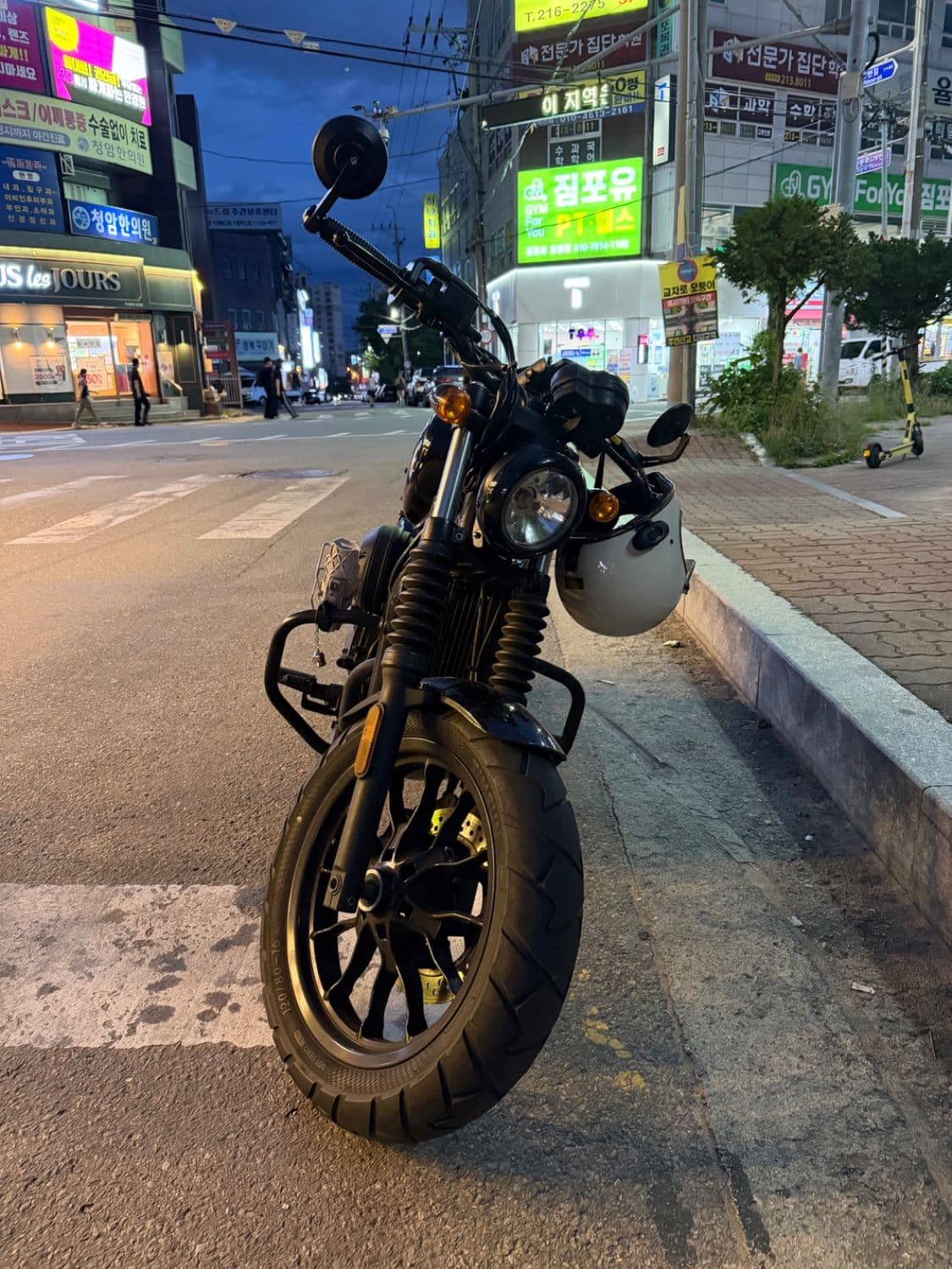 KR모터스 아퀼라 125 3