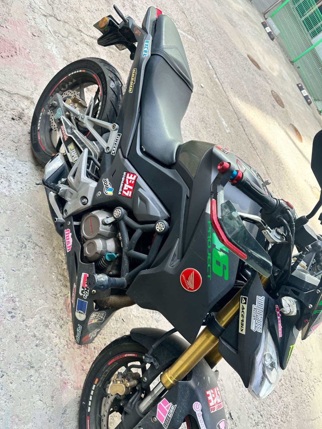 혼다 CB 190 R 4