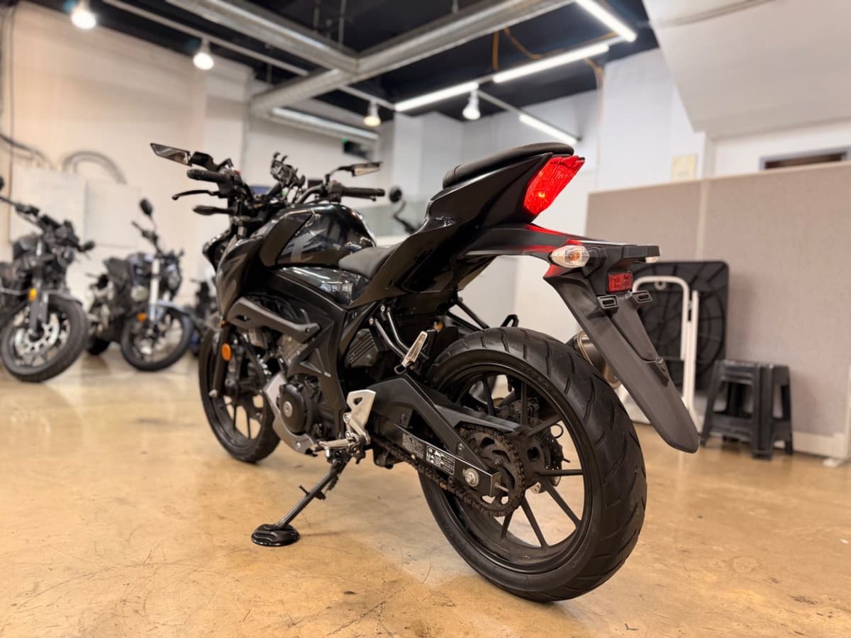 스즈키 GSX S 125 8