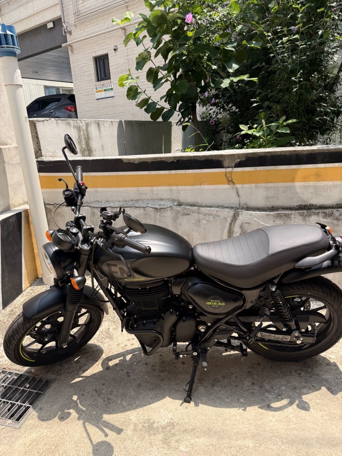 로얄엔필드 헌터 350 1
