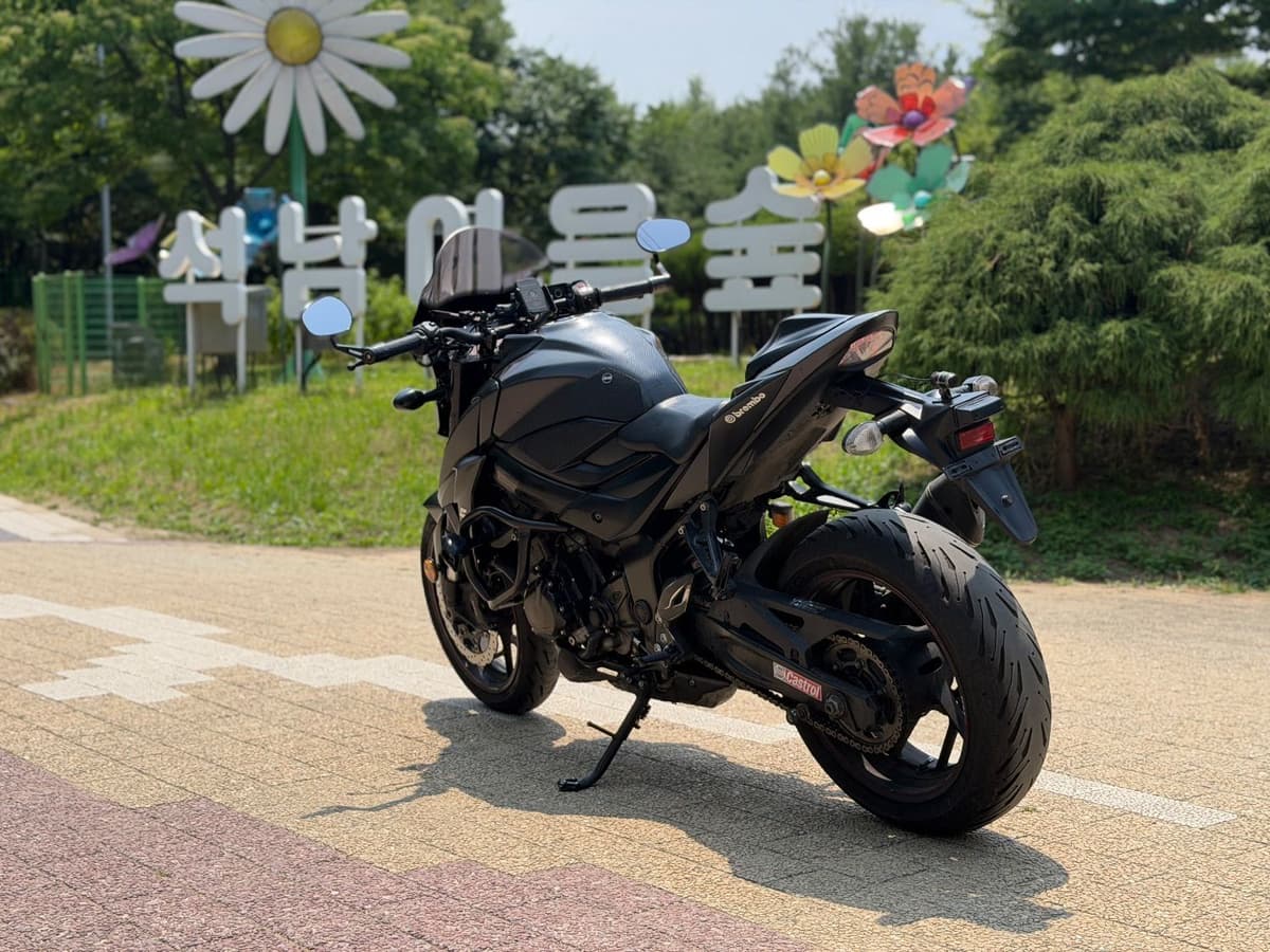 스즈키 GSX S 750 5
