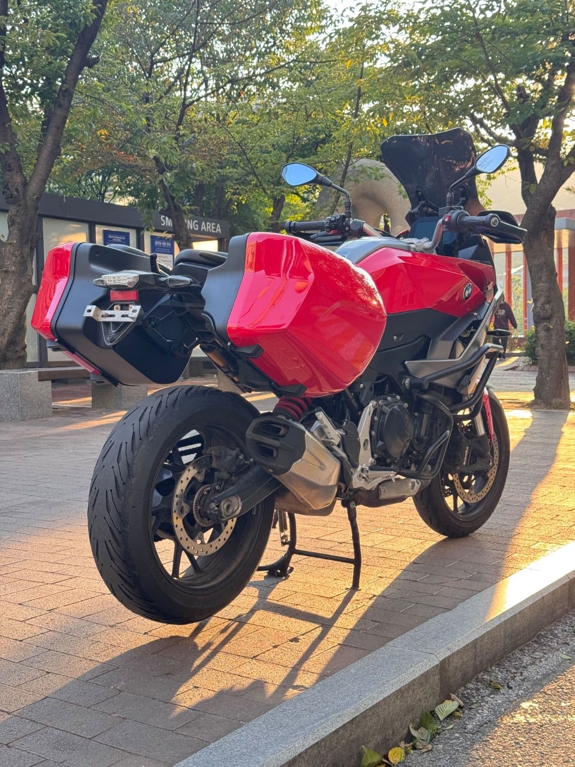 BMW F 900 XR 2