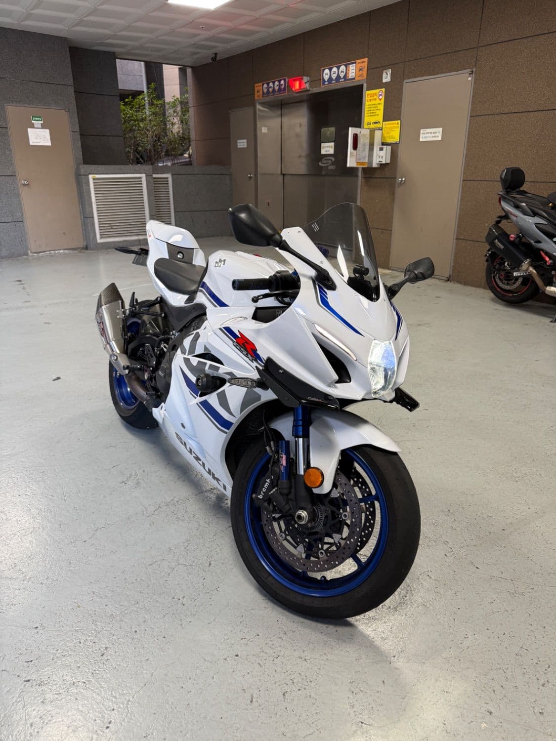 스즈키 GSX R 1000 R 1