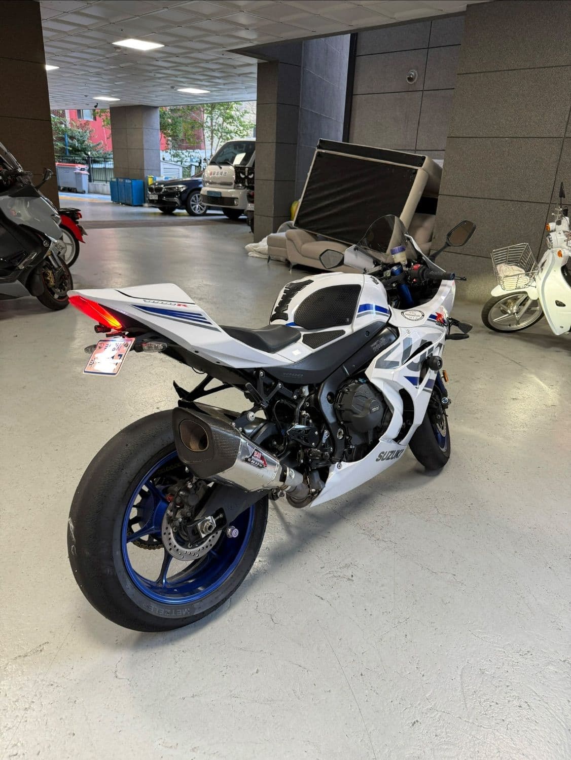 스즈키 GSX R 1000 R 4