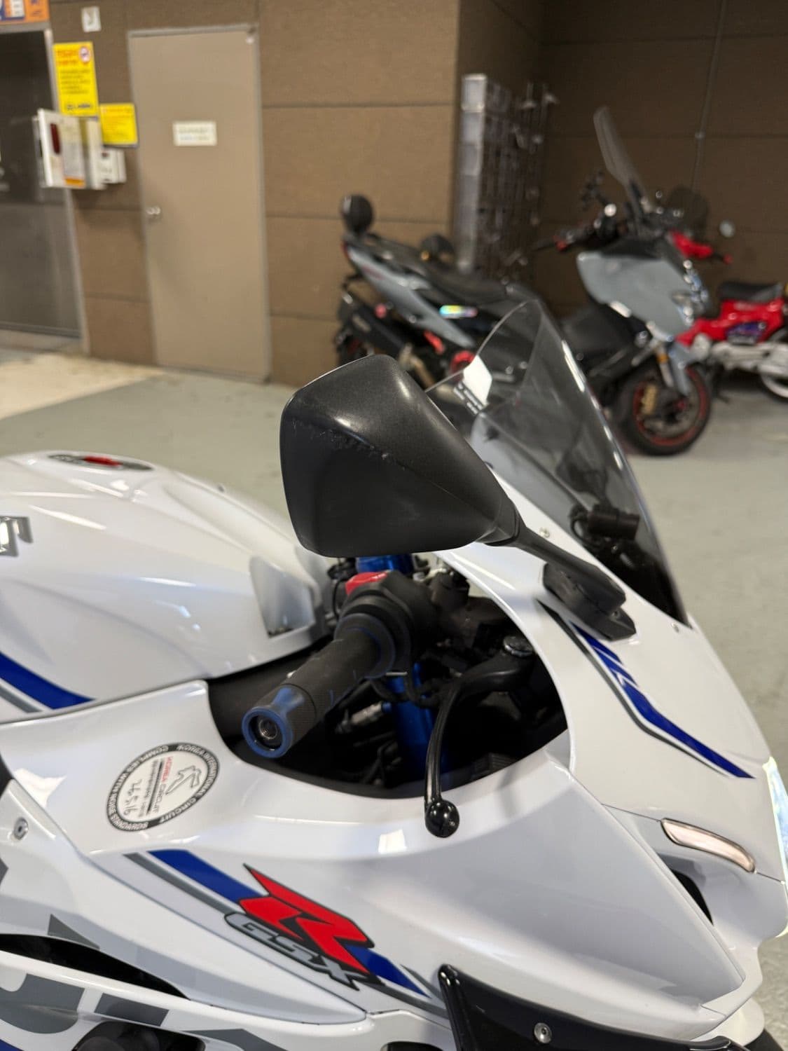 스즈키 GSX R 1000 R 10