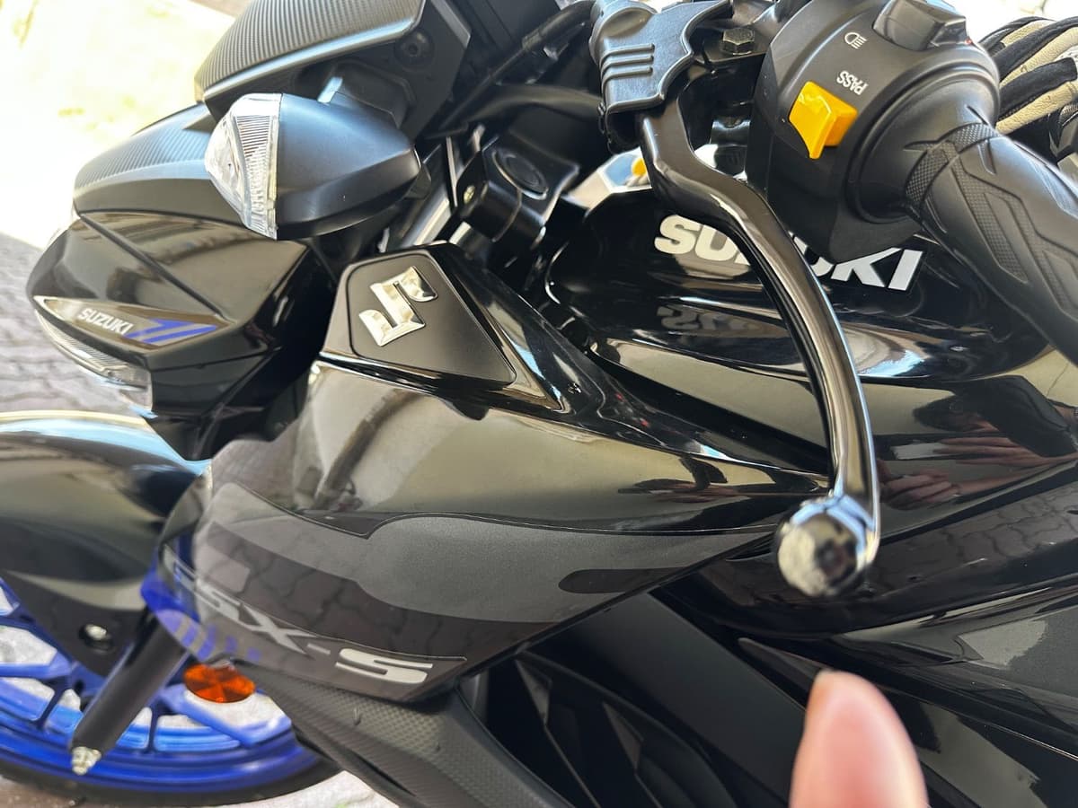스즈키 GSX S 125 4