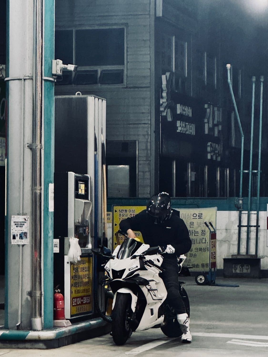 야마하 YZF R7 2