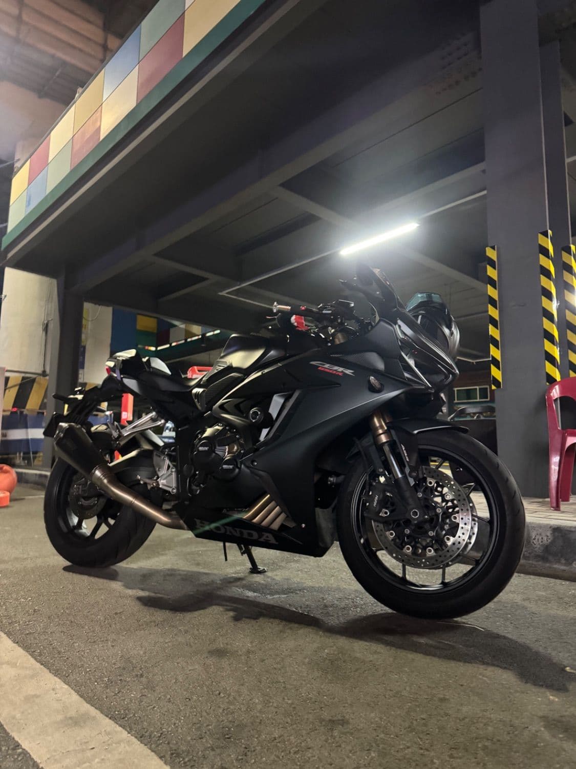 혼다 CBR 650 R MT 1