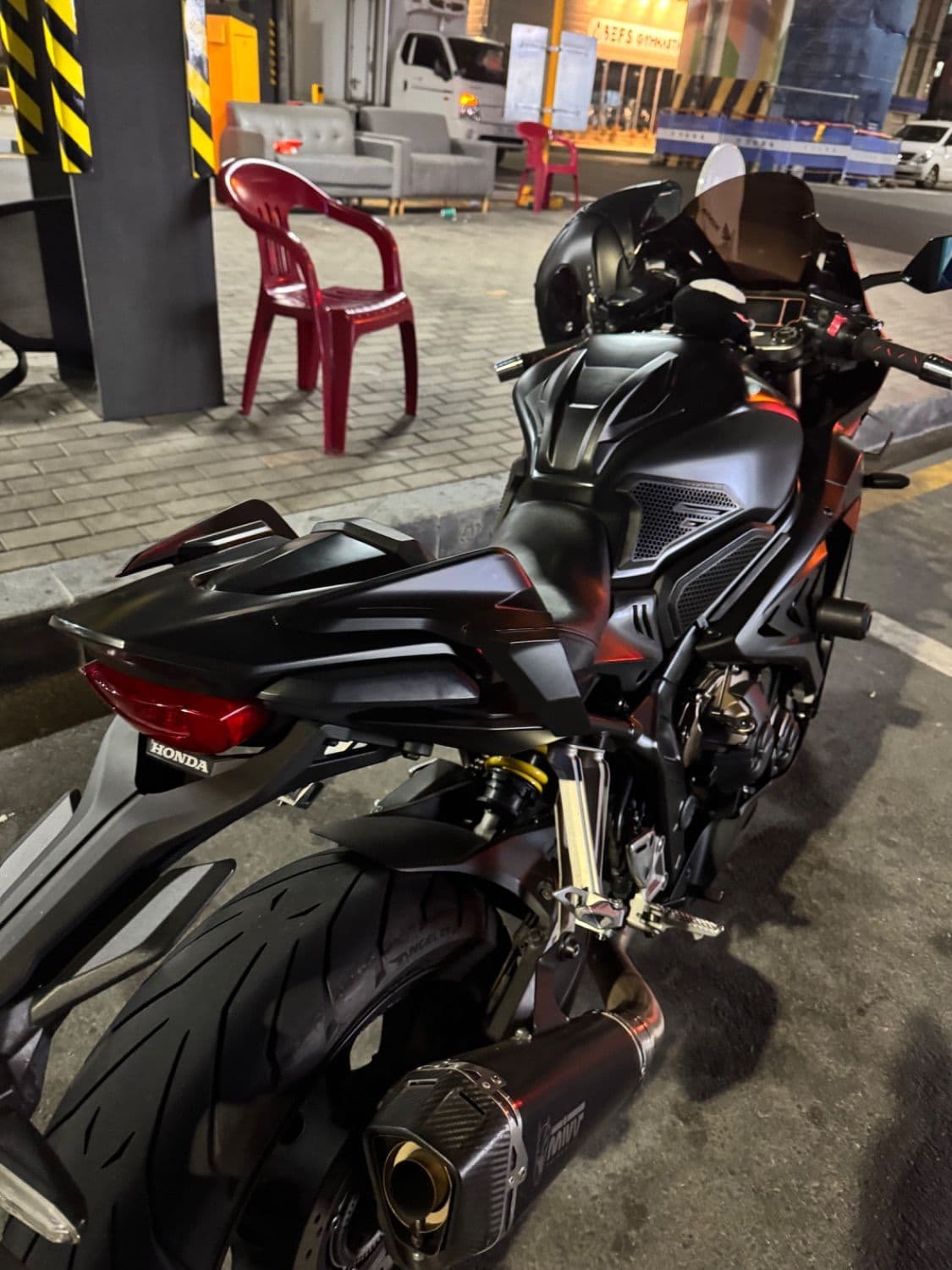 혼다 CBR 650 R MT 2