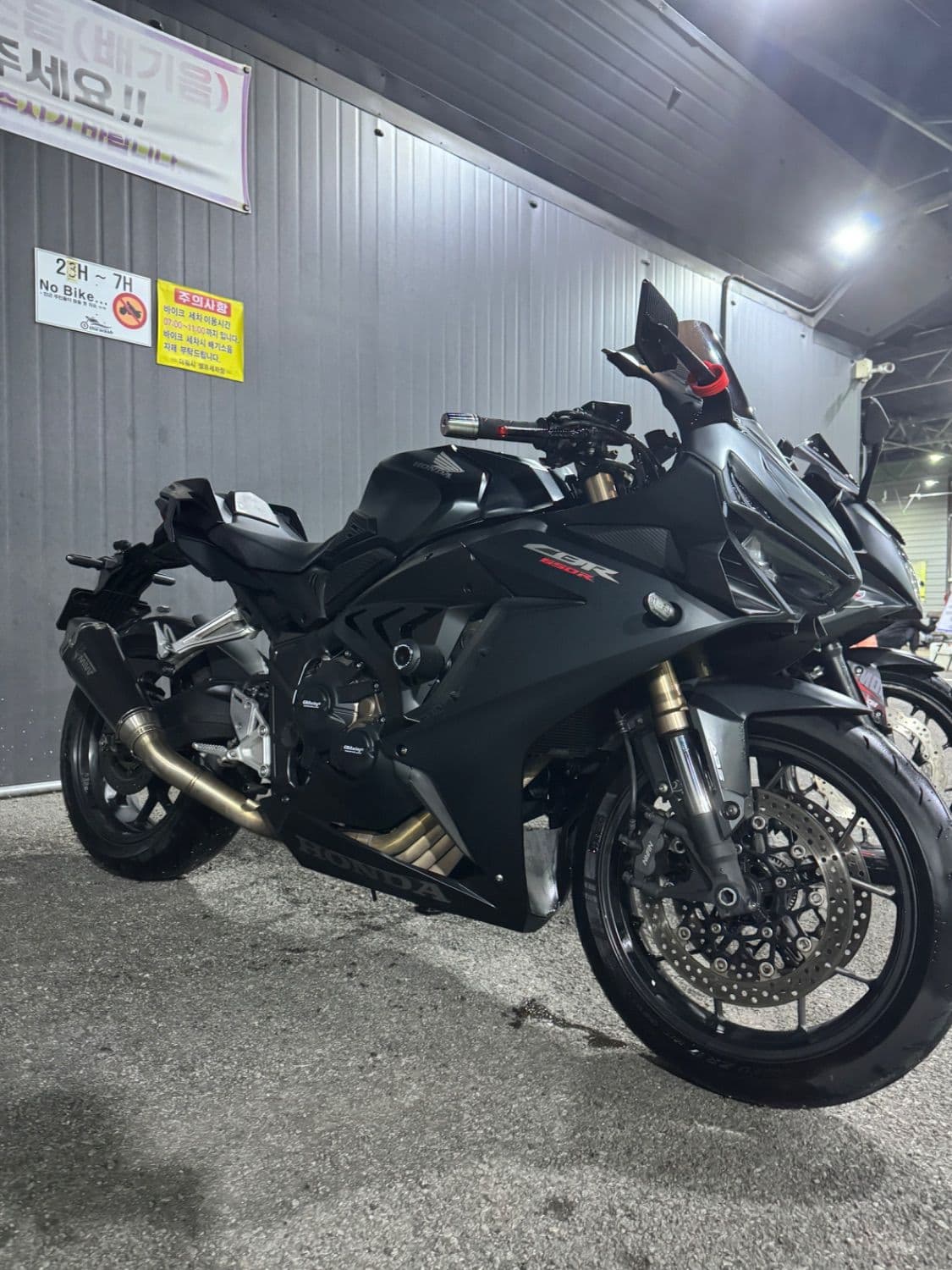 혼다 CBR 650 R MT 4