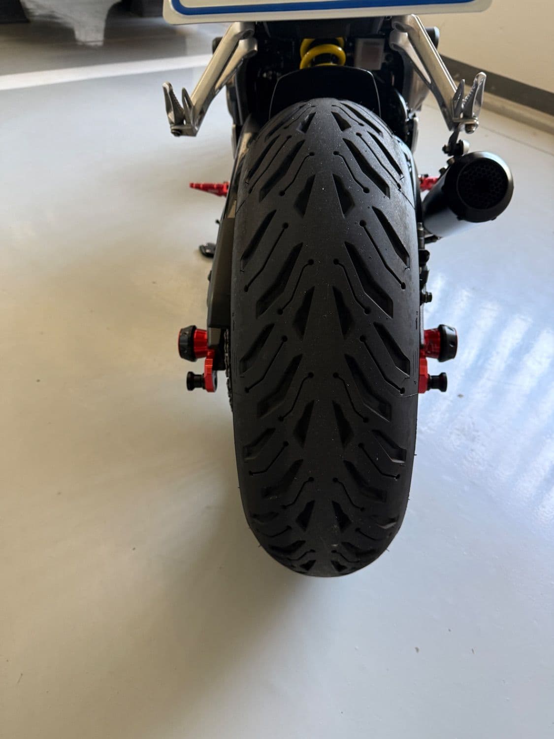 혼다 CB 650 R 5