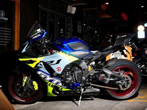 야마하 YZF R1 1