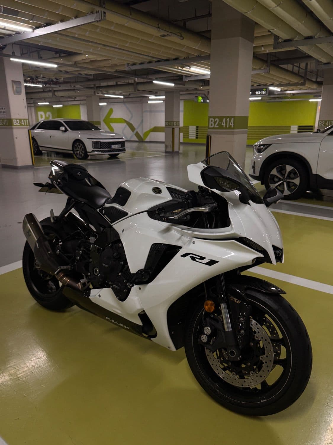 야마하 YZF R1 8
