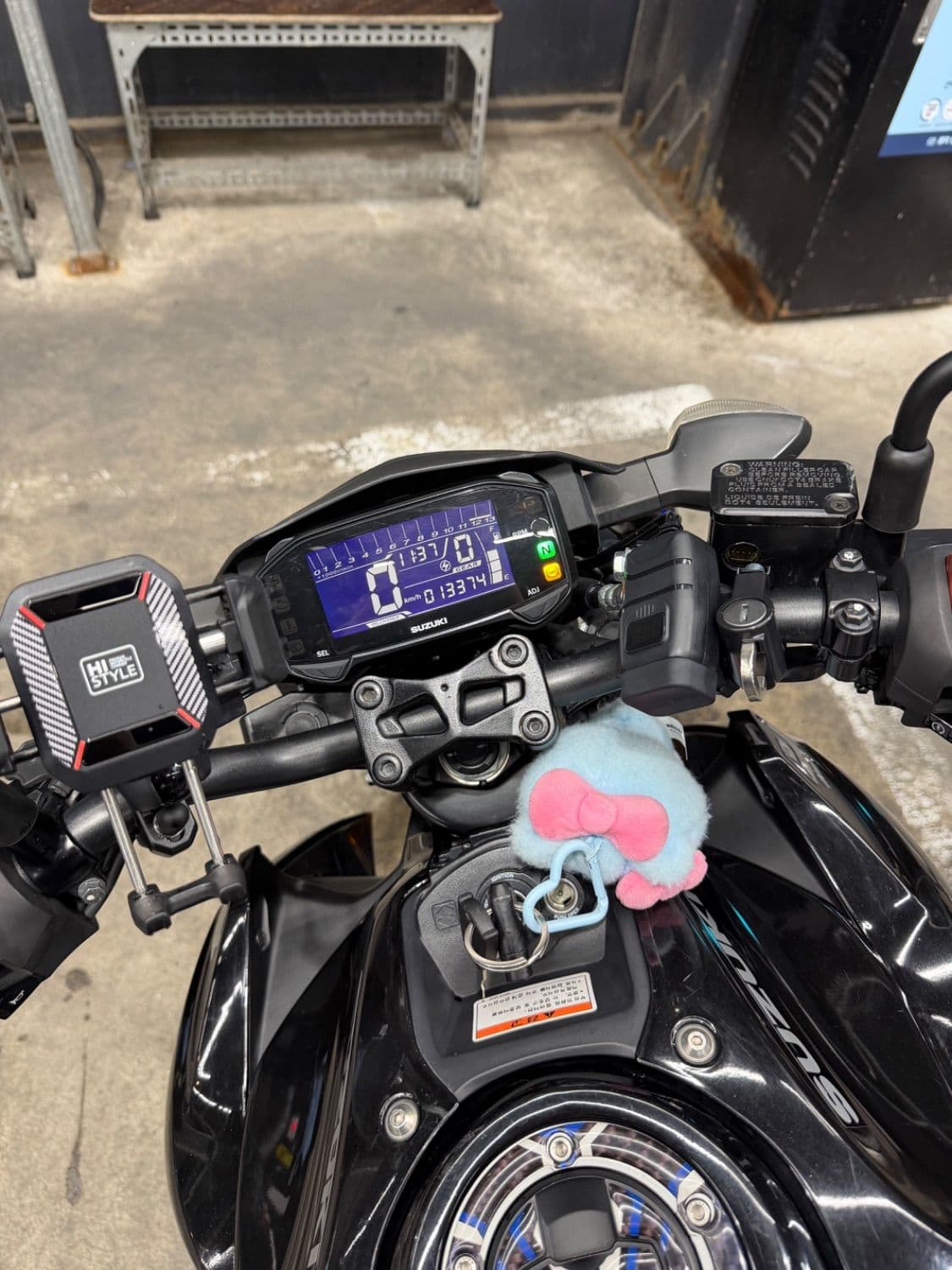 스즈키 GSX S 125 9