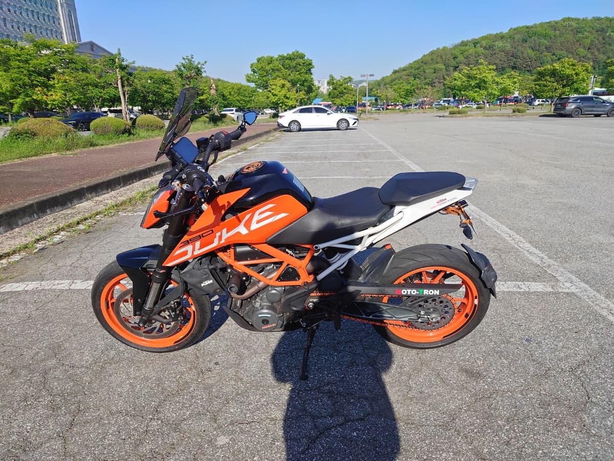 KTM 390 듀크 3