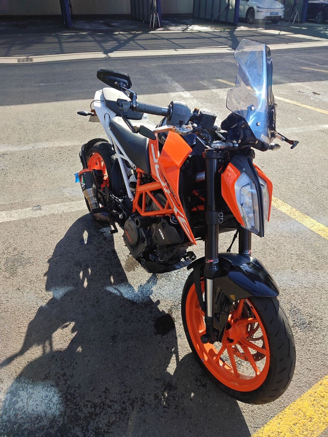 KTM 390 듀크 1