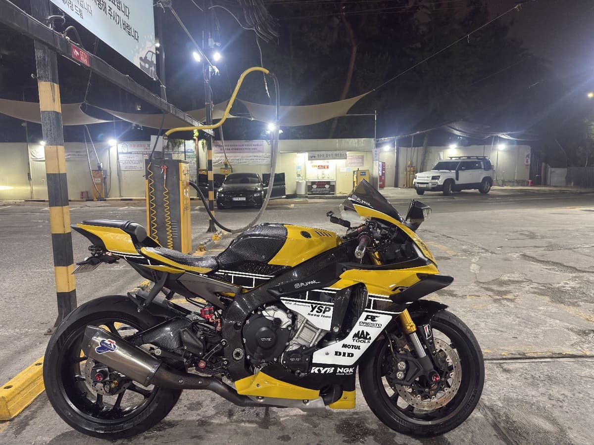 야마하 YZF R1 3