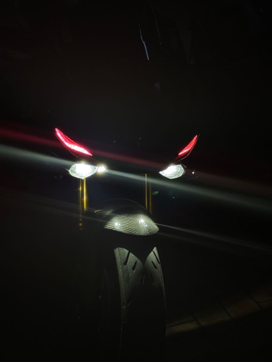 야마하 YZF 600 R 1