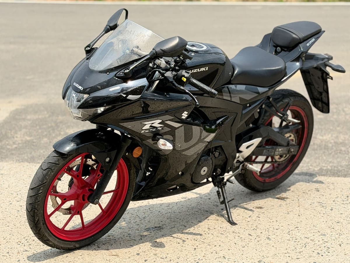 스즈키 GSX R 125 ABS 7