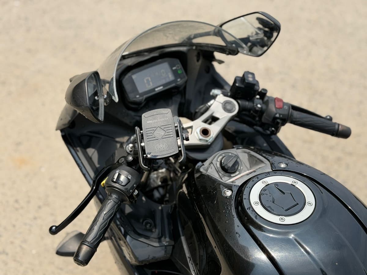 스즈키 GSX R 125 ABS 9