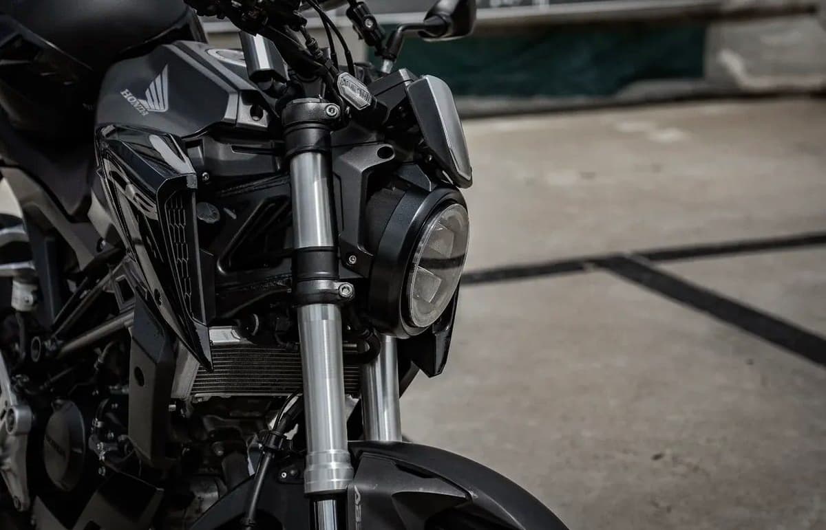 혼다 CB 125 R 4