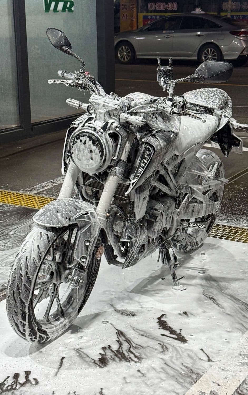 혼다 CB 125 R 3