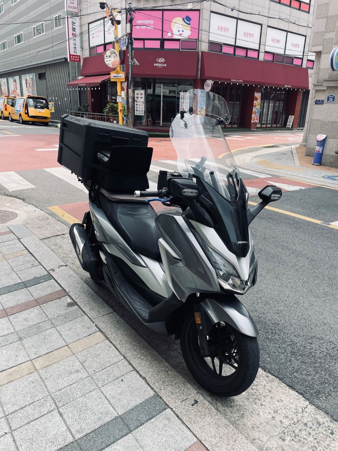 혼다 포르자 300 1
