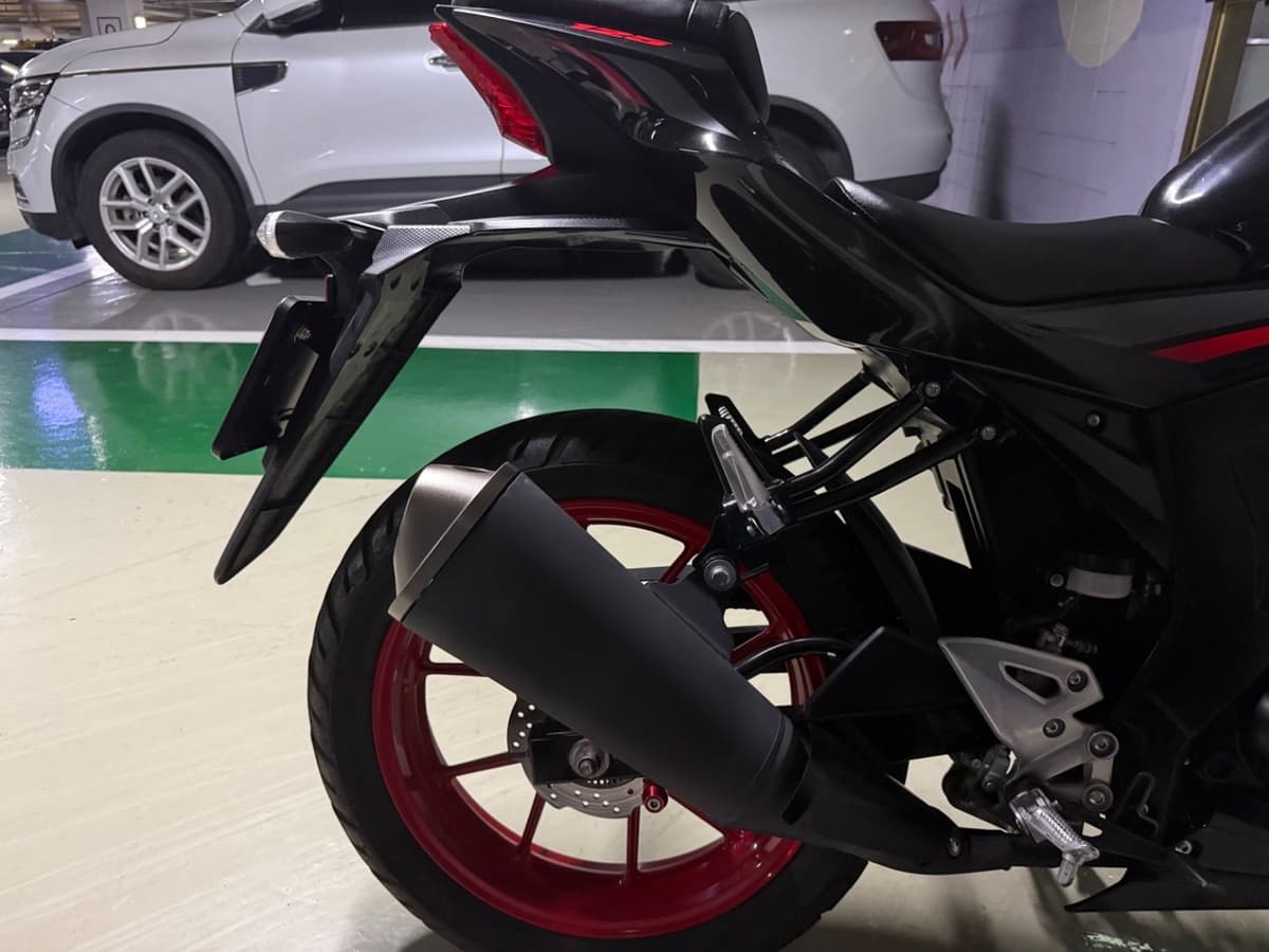 스즈키 GSX S 125 5