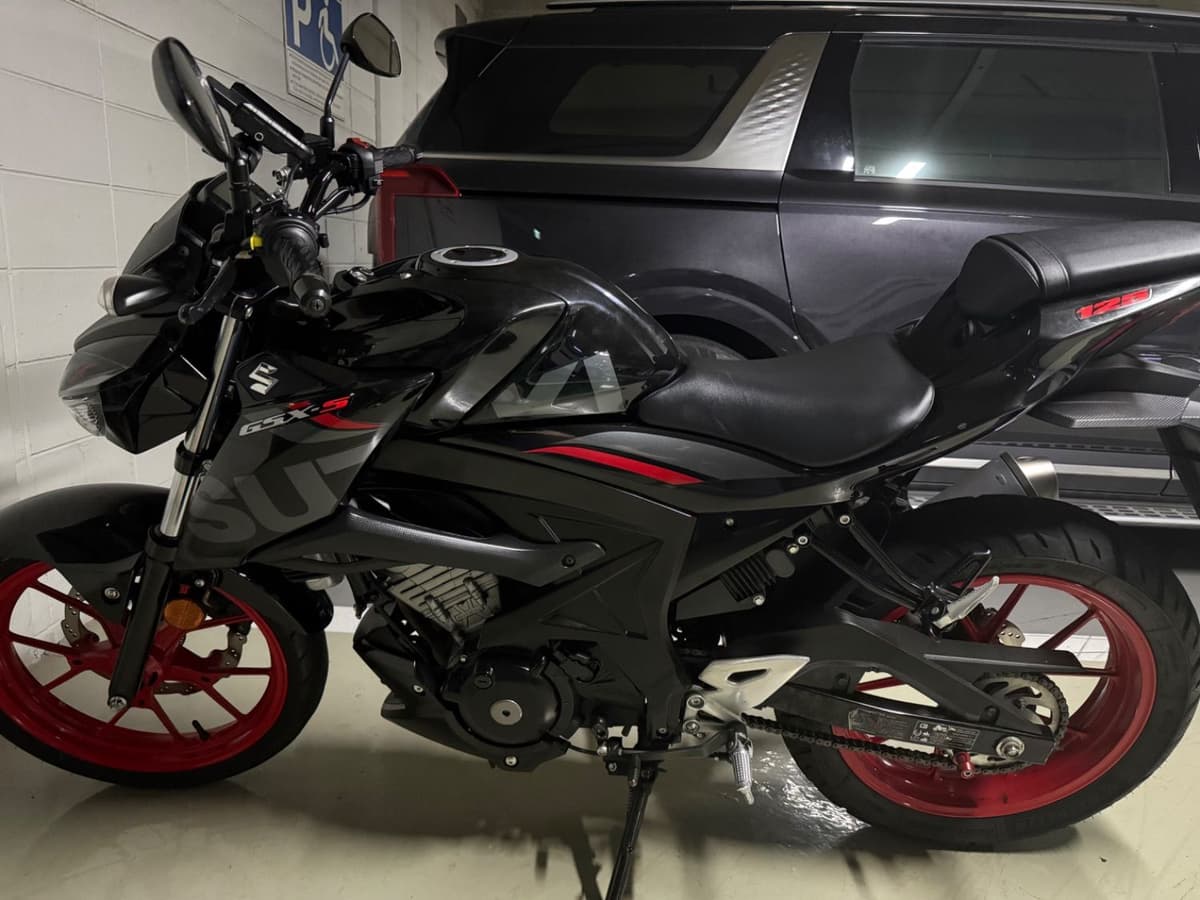 스즈키 GSX S 125 11