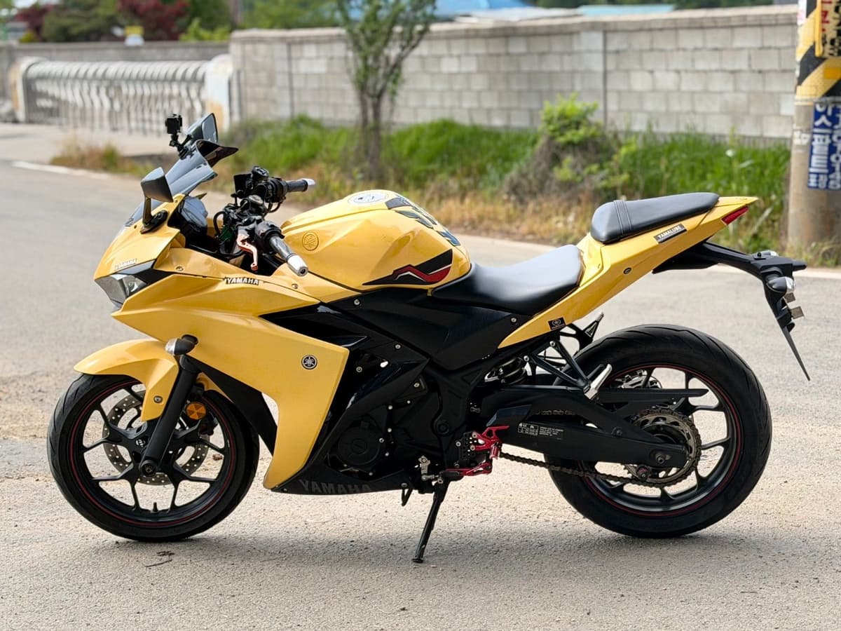 야마하 YZF R3 4