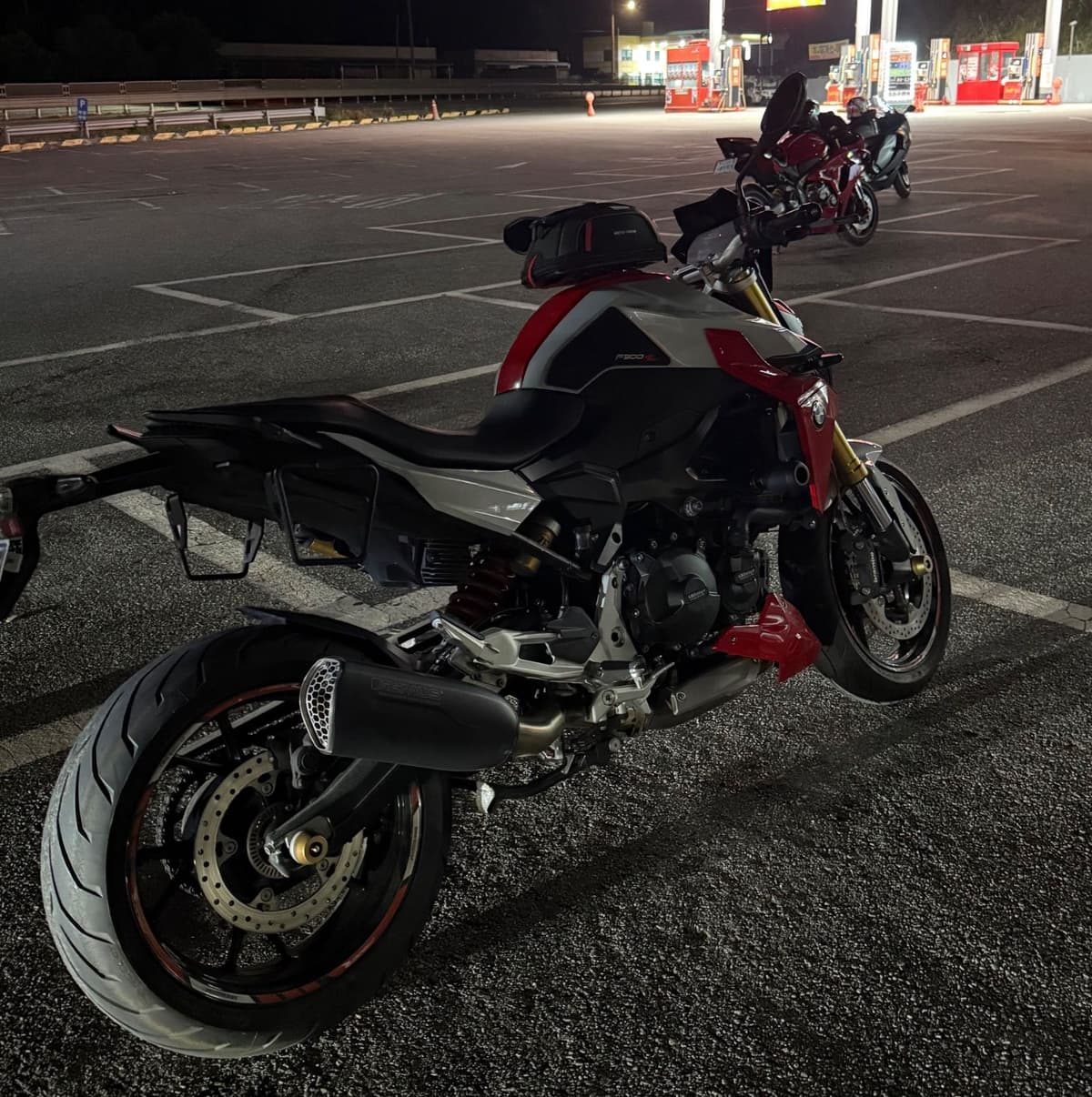 BMW F 900 R 2