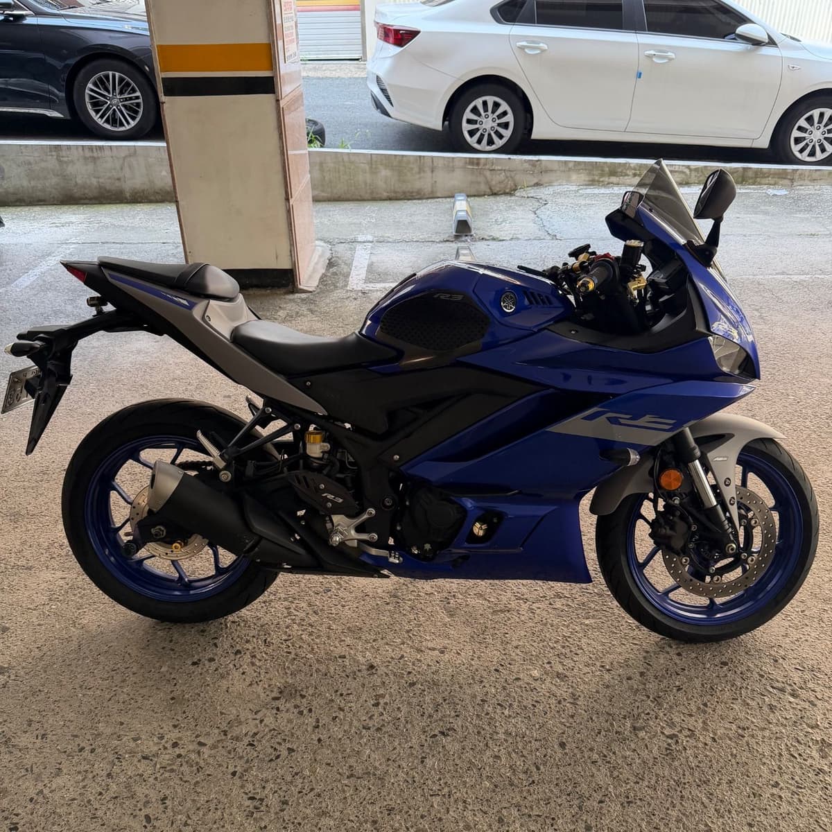 야마하 YZF R3 2