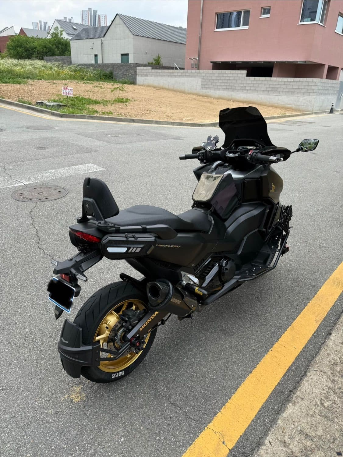 혼다 포르자 750 4