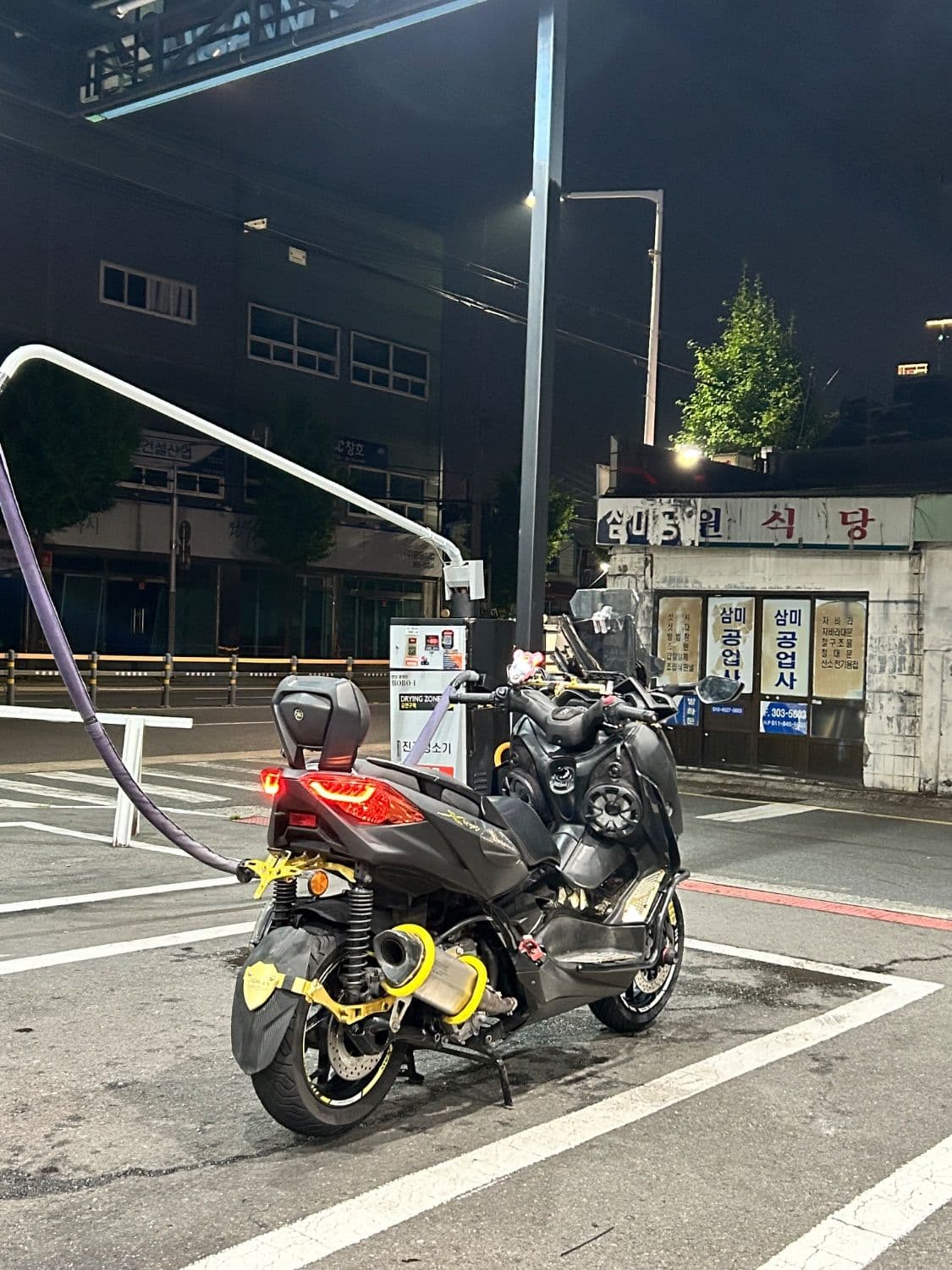 야마하 XMAX 300 ABS 5