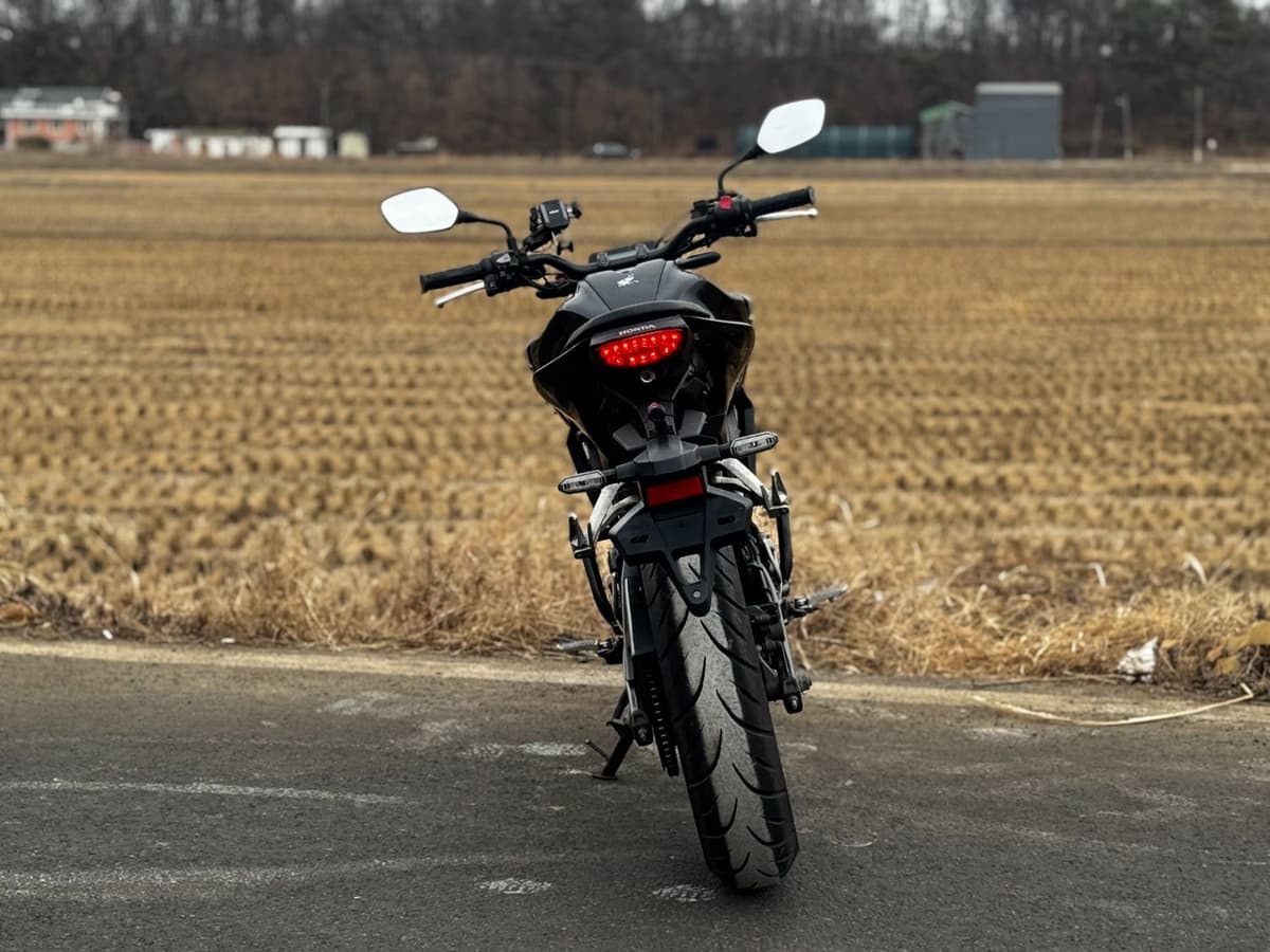 혼다 CB 125 R 3