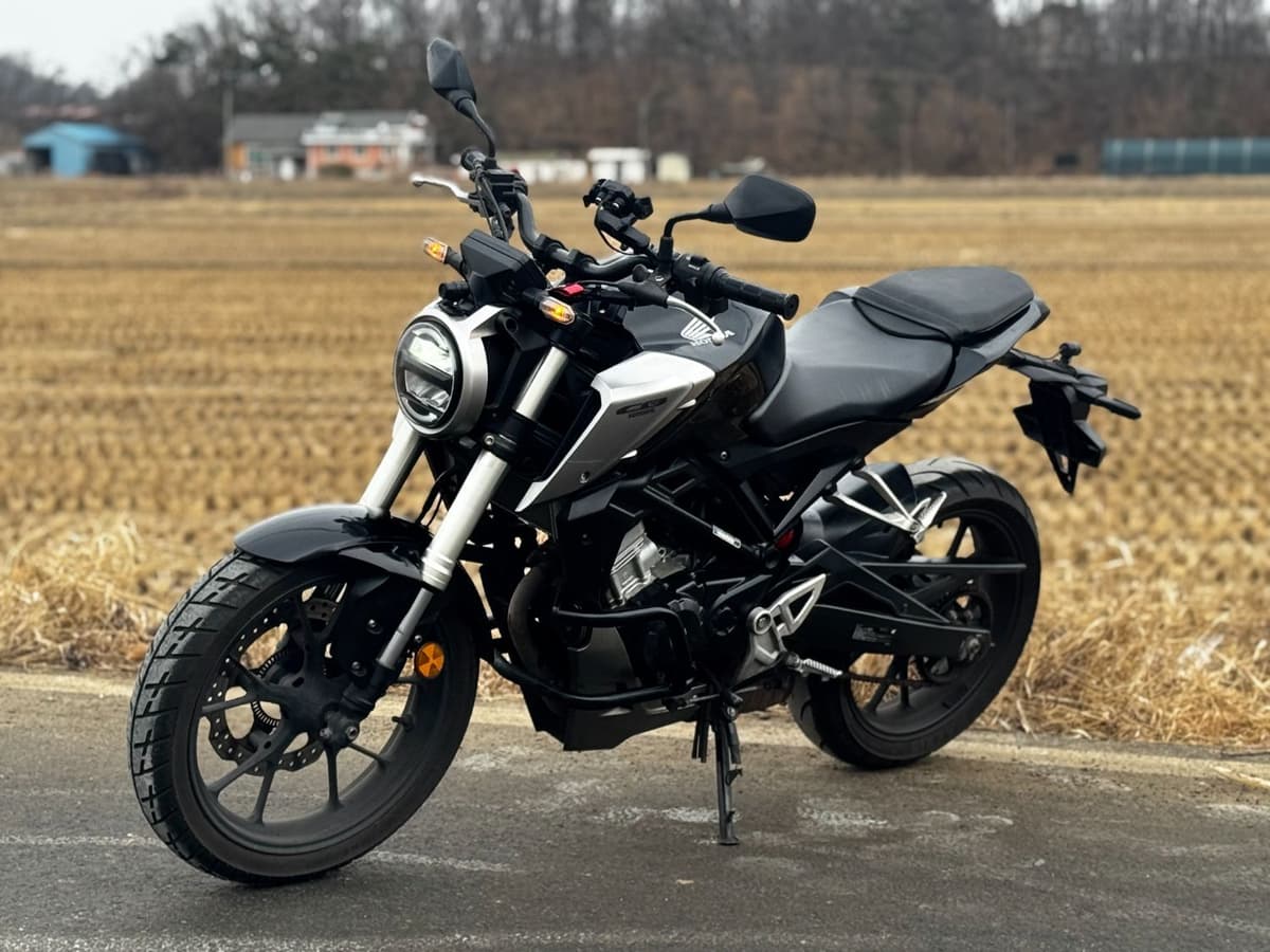 혼다 CB 125 R 4