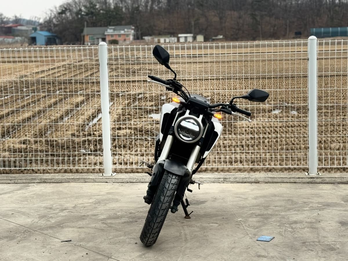 혼다 CB 125 R 2