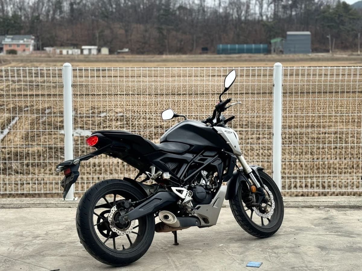 혼다 CB 125 R 6