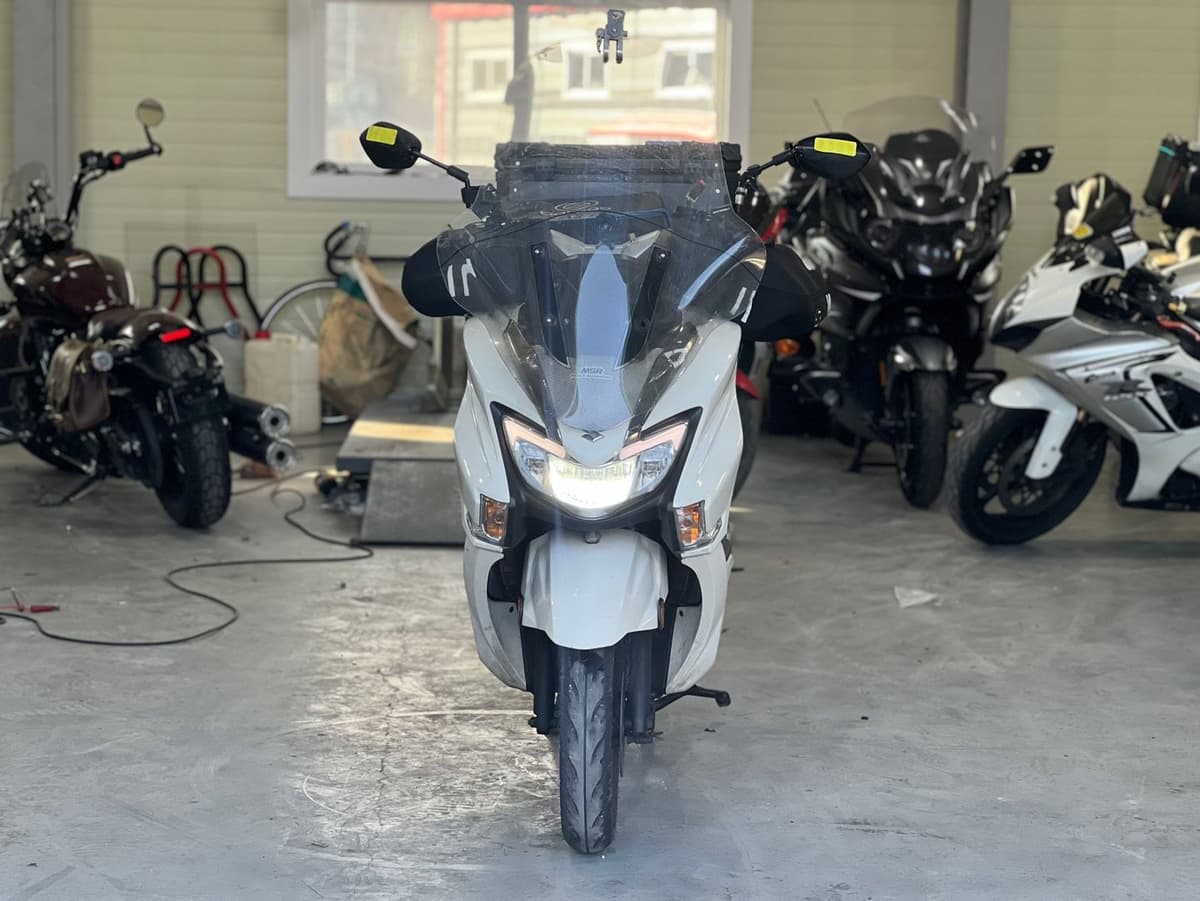 스즈키 버그만 스트리트 125 EX 1
