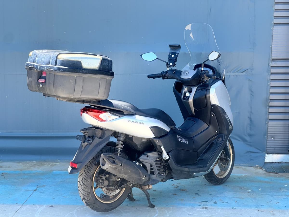 야마하 NMAX 125 7