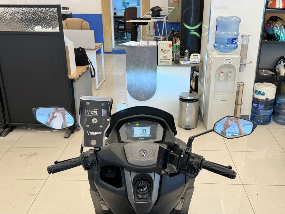 야마하 NMAX 125 7