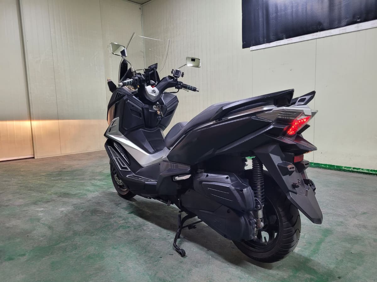 SYM 크루심 125 ABS 5