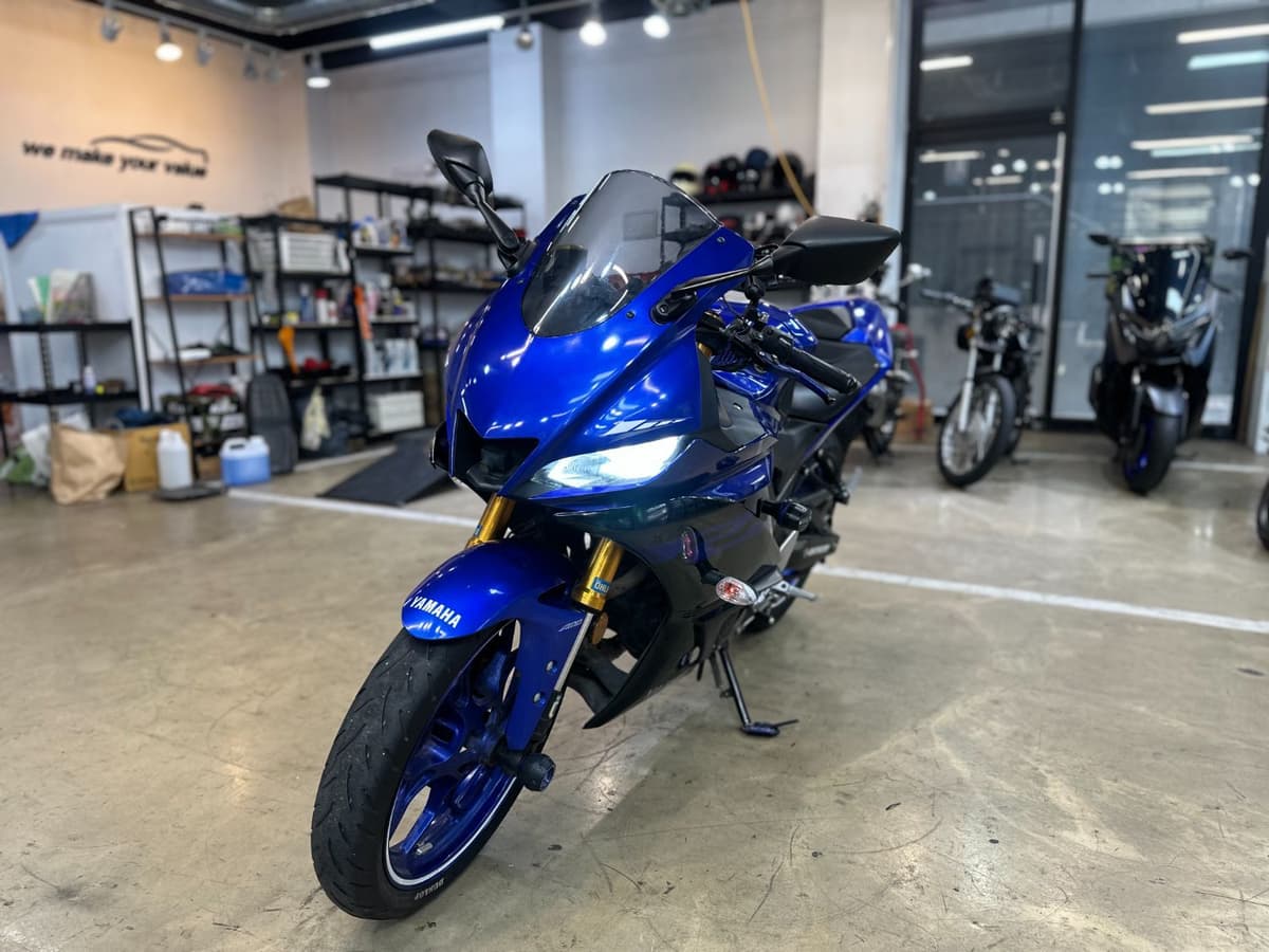 야마하 YZF R3 9