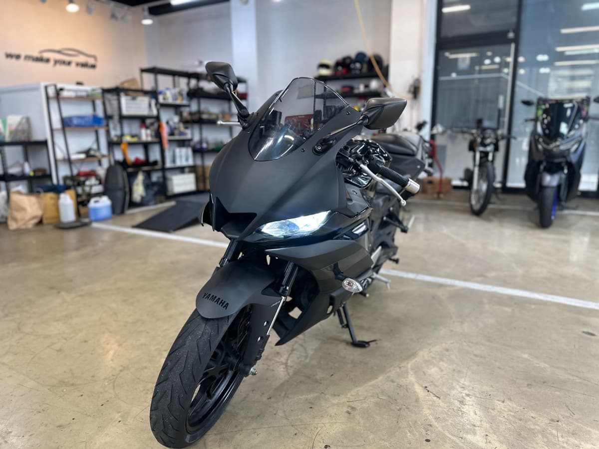 야마하 YZF R3 9