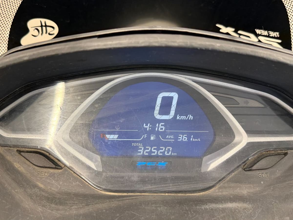 혼다 PCX 125 8