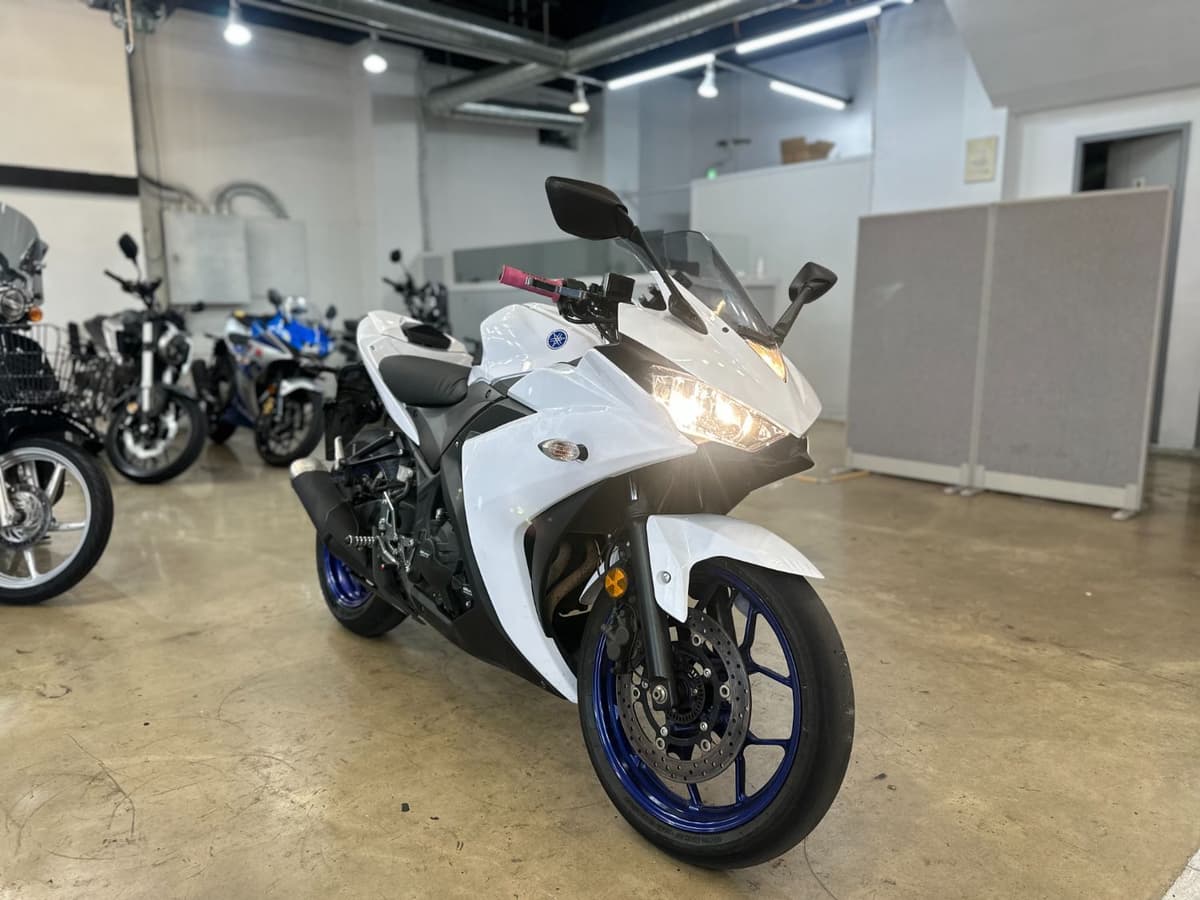 야마하 YZF R3 4