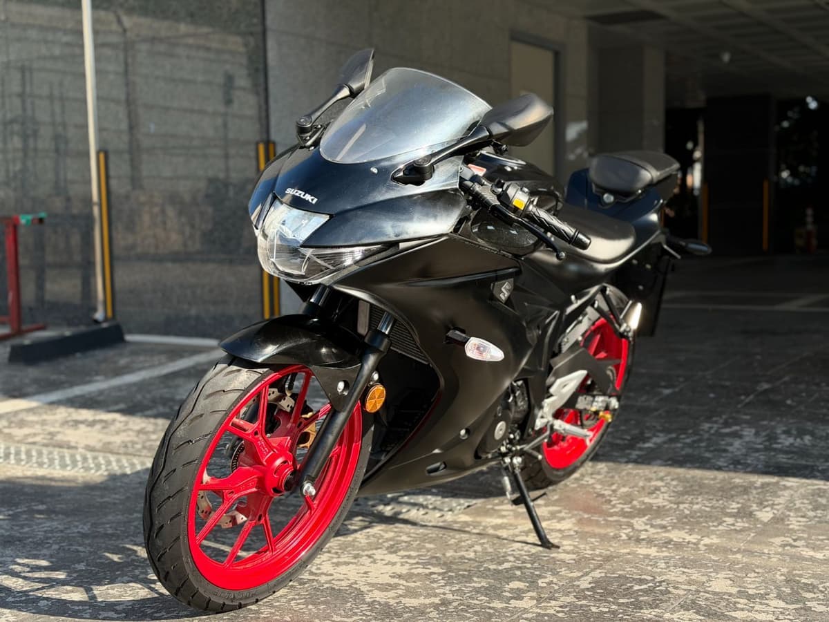 스즈키 GSX R 125 ABS 2