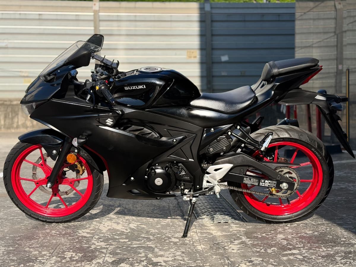 스즈키 GSX R 125 ABS 3