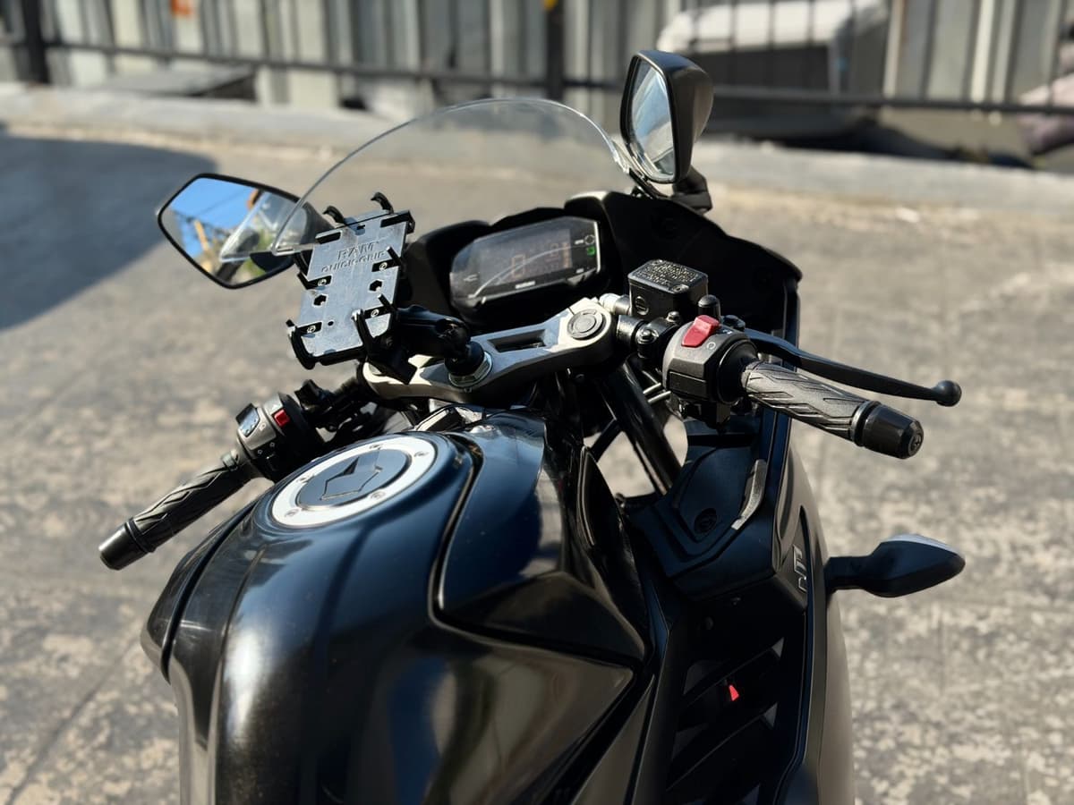 스즈키 GSX R 125 ABS 9